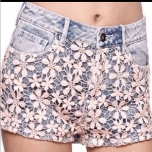 ROXY Floral Lace Overlay Denim Jean Shorts sz 00